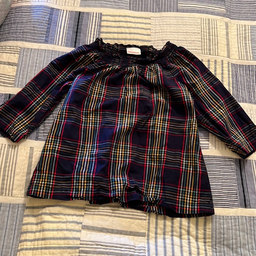 Hanna Andersson girls top- plaid, size 130cm